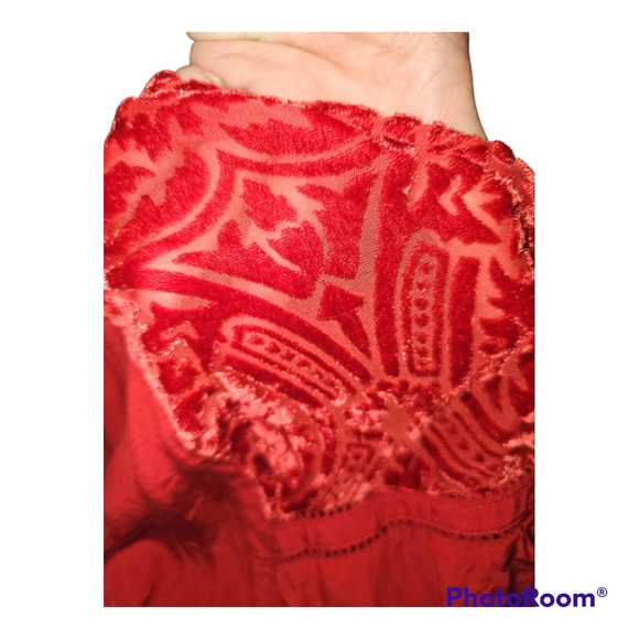 St. John's Bay blouse w/sheer neckline and velvet accents. Red. 3X. - Picture 4 of 6